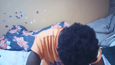 Bella online show from November 2025 11:12:02 AM