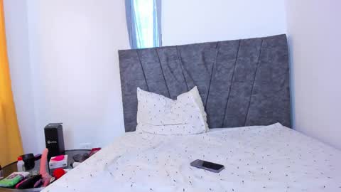 Bella and Andrew special couple online show from November 2025 12:19:02 PM