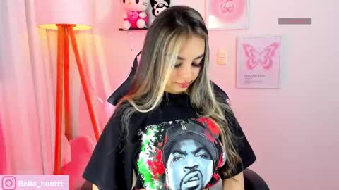 Snapshot of bella_hunteer chatting on September 2025 04:12:01 AM bella igbella hunttt online show from September 2025 04:12:01 AM