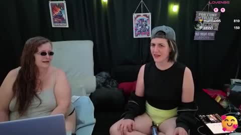 Snapshot of bella_james_1988 chatting on November 2025 04:40:02 PM Bella James online show from November 2025 04:40:02 PM