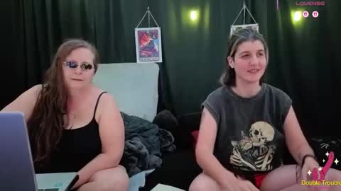 Snapshot of bella_james_1988 chatting on December 2025 07:09:01 PM Bella James online show from December 2025 07:09:01 PM