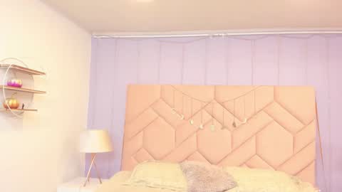 Snapshot of bella_lane_ chatting on November 2025 02:50:01 PM Bella online show from November 2025 02:50:01 PM