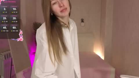 bella_li__ online show from September 2025 03:28:01 AM