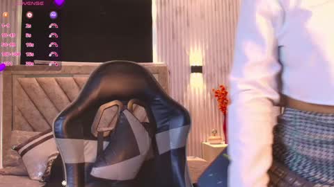 bella_martini_ online show from April 2026 12:03:02 PM