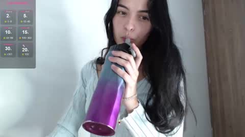 Snapshot of bella_musee chatting on December 2024 03:47:02 AM online show from December 2024 03:47:02 AM