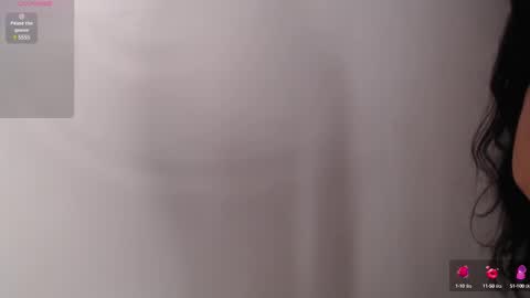 Snapshot of bella_musee chatting on February 2025 02:28:01 AM online show from February 2025 02:28:01 AM