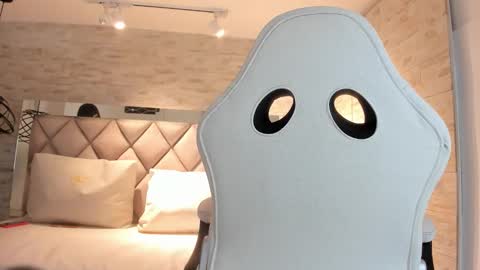 Snapshot of bella_novoa chatting on March 2026 05:08:02 AM BELLA online show from March 2026 05:08:02 AM