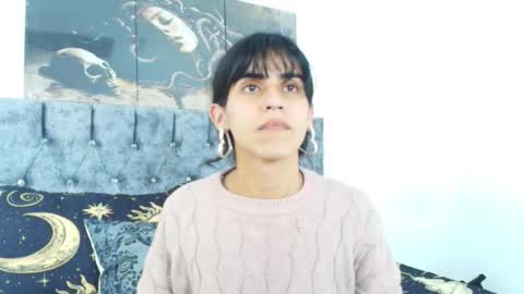 Snapshot of bella_poisonous chatting on October 2025 01:58:02 AM Bella online show from October 2025 01:58:02 AM