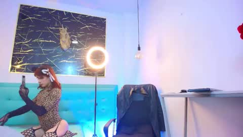 Snapshot of bella_salvatore chatting on December 2025 08:28:02 PM online show from December 2025 08:28:02 PM