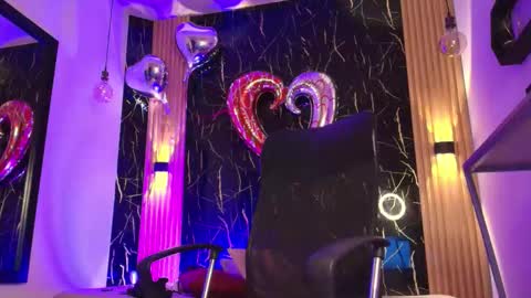     online show from February 2026 09:02:01 PM