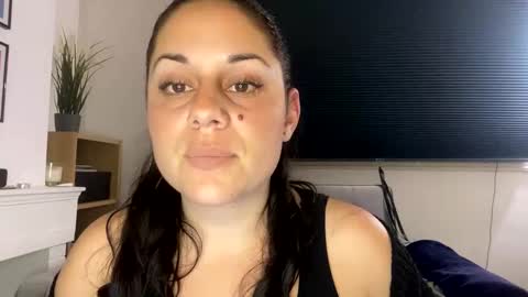 Snapshot of bella_sexy_feet chatting on January 2025 06:26:01 PM bella_sexy_feet online show from January 2025 06:26:01 PM
