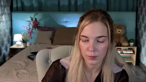 Bella online show from November 2025 12:55:02 AM