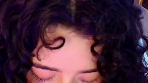 Bella Swwan  online show from April 2026 03:16:01 PM