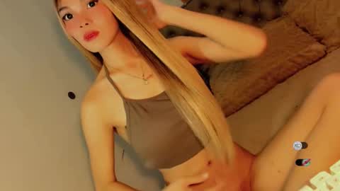 Bella online show from December 2025 08:48:01 PM