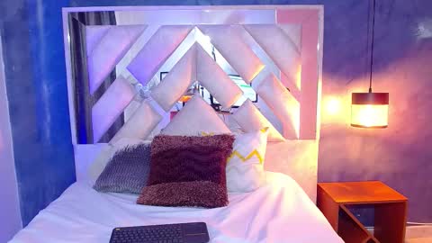 Snapshot of bella_volup chatting on December 2025 05:11:02 PM bella_volup online show from December 2025 05:11:02 PM