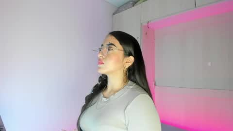 Snapshot of bellabroocks chatting on May 2026 08:03:01 PM Bella online show from May 2026 08:03:01 PM