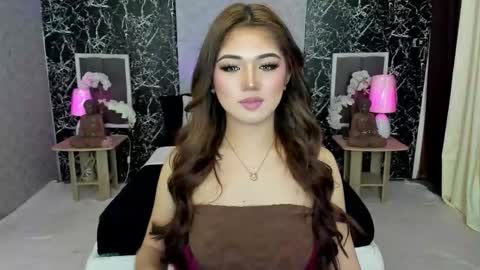 Bella online show from November 2025 03:08:02 AM