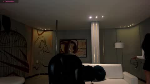  Bella C  online show from February 2026 12:12:01 PM