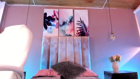 Snapshot of bellaclaiir chatting on November 2025 04:40:01 PM Bella Clair online show from November 2025 04:40:01 PM