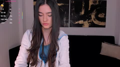 Bella  online show from September 2025 03:00:01 AM