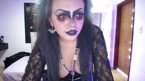 belladona_trix online show from October 2025 07:04:02 PM