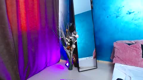 belladoyle online show from February 2025 12:59:01 PM