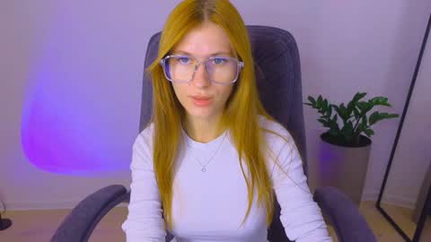 Snapshot of bellafoxi chatting on September 2025 11:26:01 AM BellaFoxi online show from September 2025 11:26:01 AM
