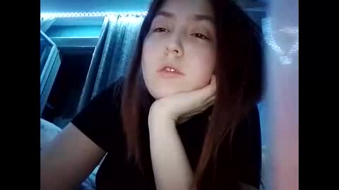 Snapshot of bellahadid8 chatting on November 2025 09:49:02 PM Charming Hamster online show from November 2025 09:49:02 PM