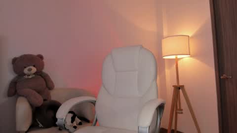 Bella Mia online show from June 2026 09:28:02 PM