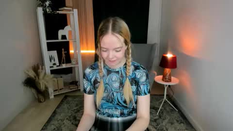 Snapshot of bellamontgomery chatting on December 2025 10:25:01 PM Bella online show from December 2025 10:25:01 PM