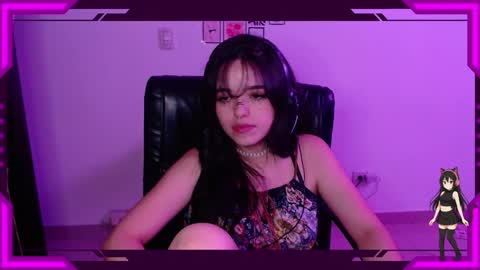 Bella Monteluna online show from October 2025 06:32:01 AM