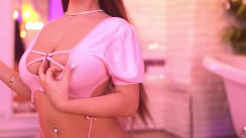 Bella online show from January 2026 06:57:01 PM