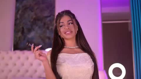 Bella online show from June 2026 06:28:01 PM