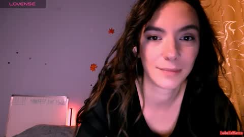 Snapshot of bellaqueen0701 chatting on November 2025 03:45:02 PM bellaqueen0701 online show from November 2025 03:45:02 PM