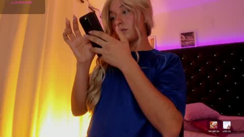 Snapshot of bellaroge chatting on May 2026 05:15:02 AM bellaroge online show from May 2026 05:15:02 AM