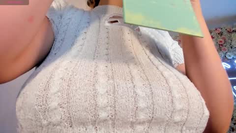 Snapshot of bellarosex1 chatting on February 2026 05:11:02 AM Bella Rose online show from February 2026 05:11:02 AM