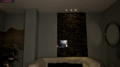 Snapshot of bellarosex1 chatting on March 2026 04:40:01 AM Bella Rose online show from March 2026 04:40:01 AM