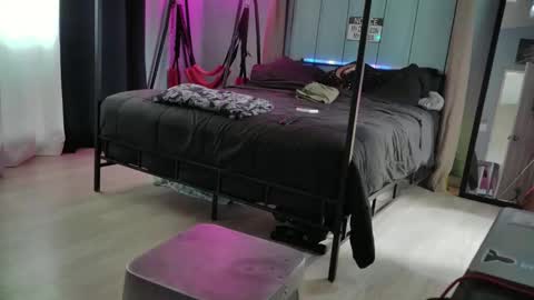 Bellaskeykeeper online show from June 2026 05:36:02 PM