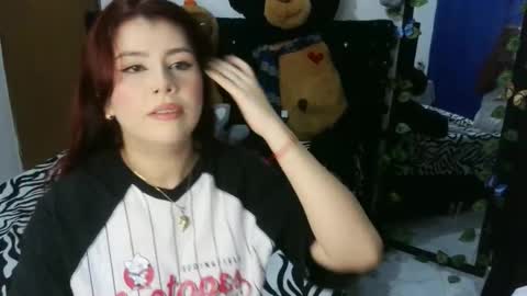 Aleja  online show from November 2025 10:52:01 PM