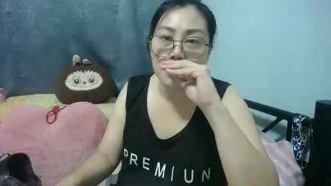 Bella online show from November 2025 06:12:01 PM