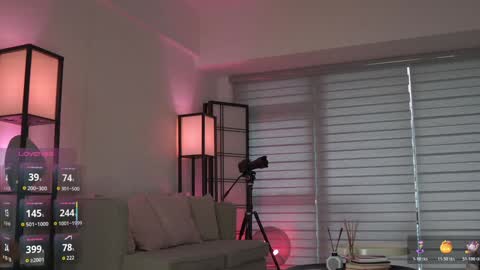 Snapshot of belle_adrienne chatting on November 2025 11:40:02 PM Belle Adrienne  IG  online show from November 2025 11:40:02 PM