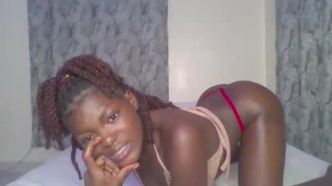 Snapshot of belle_bubbles chatting on May 2026 08:28:01 PM bubbles online show from May 2026 08:28:01 PM