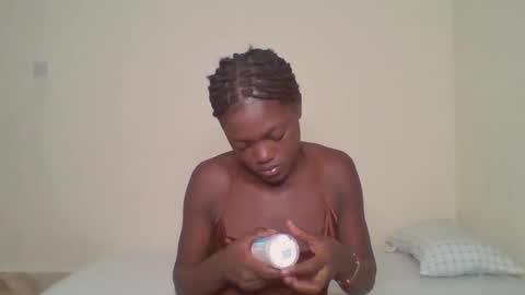 Snapshot of belle_bubbles chatting on June 2026 06:12:01 PM bubbles online show from June 2026 06:12:01 PM