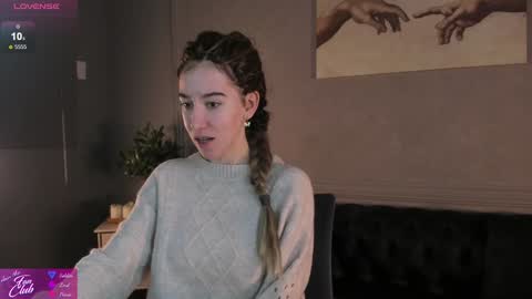 Bella online show from December 2024 10:02:02 AM