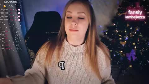 Your Annabelle Wolf  online show from December 2025 05:07:02 PM