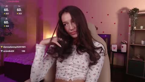 Bella online show from February 2025 03:42:01 AM