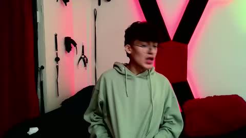 Neon online show from November 2025 11:21:02 AM