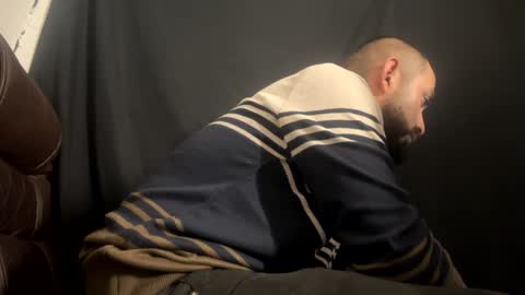 Snapshot of bemysecrett chatting on December 2024 08:44:02 AM bemysecrett online show from December 2024 08:44:02 AM