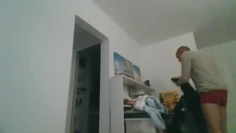 Snapshot of benbare13 chatting on December 2024 07:11:01 PM benbare13 online show from December 2024 07:11:01 PM