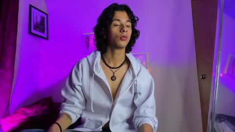 Snapshot of benjamin_fiore chatting on December 2024 05:28:02 AM benjamin_fiore online show from December 2024 05:28:02 AM